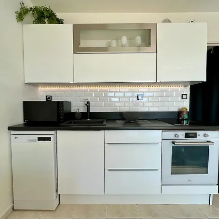 Apartman Classe 3 Etoiles Vue - Terrasse Et Vallauris