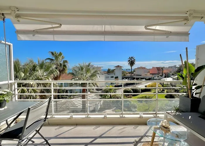 Appartement Classé 3 étoiles Vue - Terrasse Et Vallauris