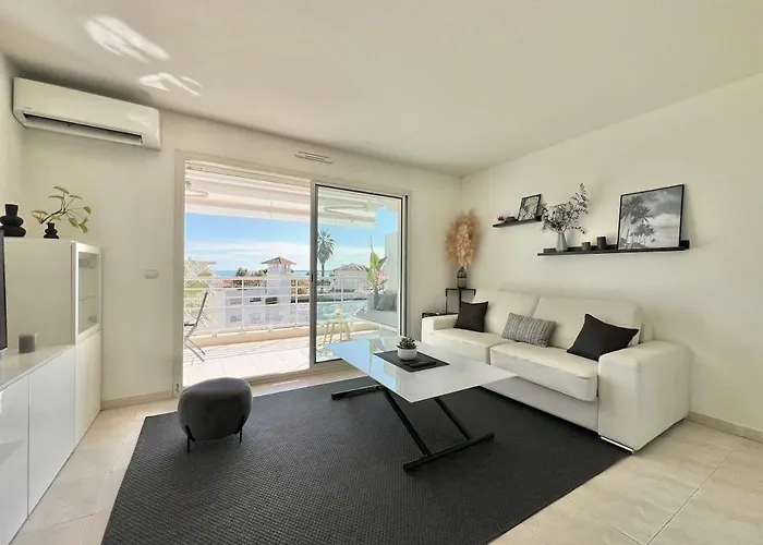Classé 3 étoiles Vue - Terrasse Et Appartement *